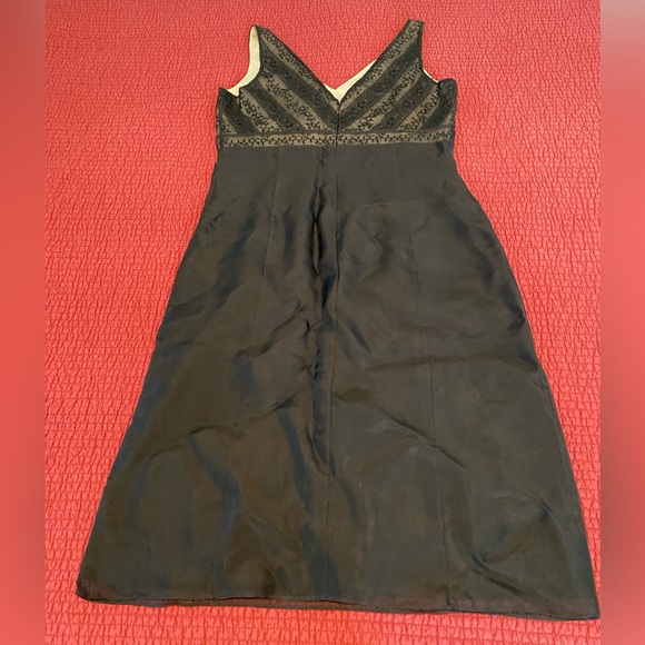 🆕 NWT Ann Taylor Silk Beaded Cocktail Black Dress. Size 8 - Picture 6 of 8